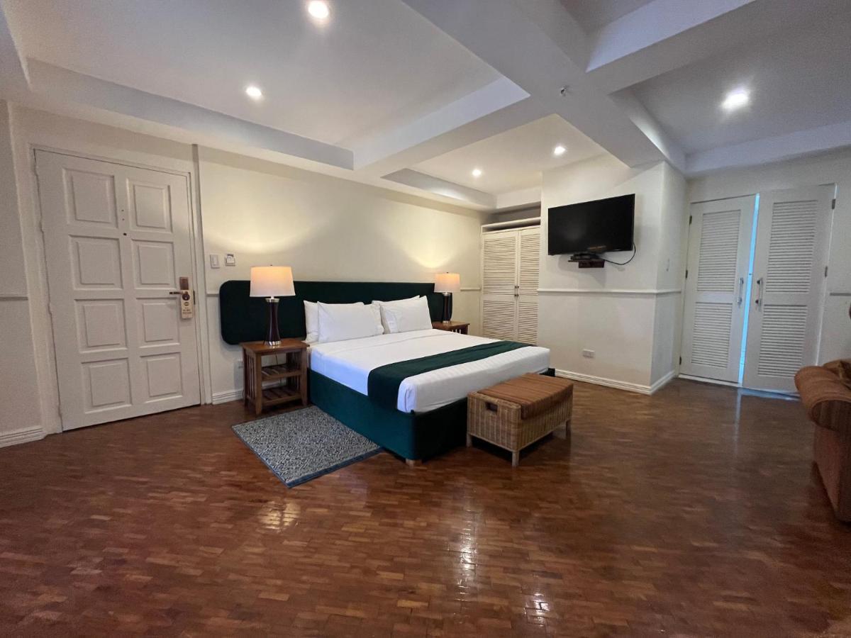 Coco Grande Hotel Dumaguete City Buitenkant foto