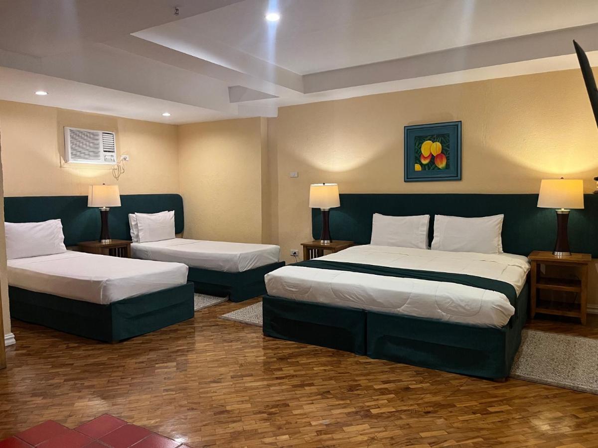 Coco Grande Hotel Dumaguete City Buitenkant foto